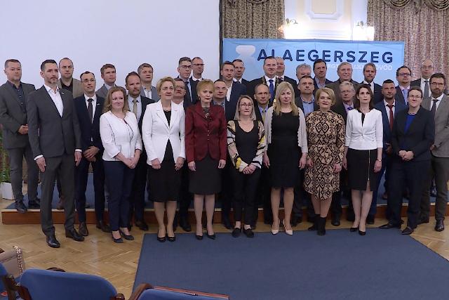 Köszöntötték a város nagyadózóit Köszöntötték a város nagyadózóit